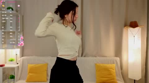 Melissa online show from May 5, 8:12 pm