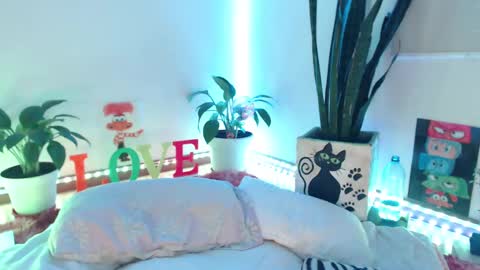 Snapshot of seuctive_woman57 chatting on September 30, 12:16 am samy online show from September 30, 12:16 am