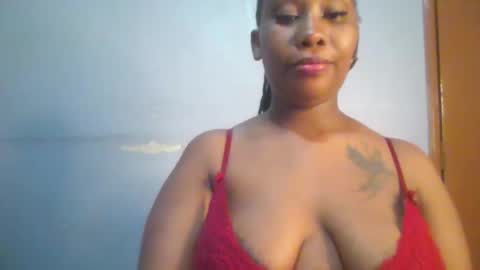 Maggie online show from October 10, 5:07 pm