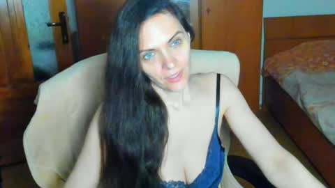 sexqueen1111 online show from November 11, 11:24 pm