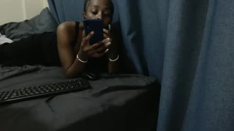 Snapshot of sexsexyx chatting on October 15, 7:27 pm sexsexyx online show from October 15, 7:27 pm