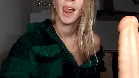 Verona online show from May 14, 3:45 am