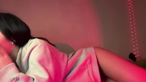 AnnePlush online show from November 19, 10:21 pm