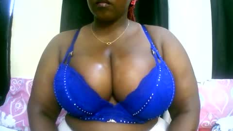 sexxi_ebony online show from May 15, 4:16 am