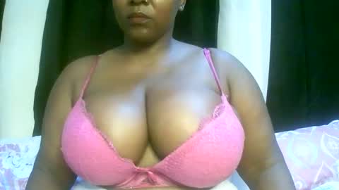 sexxi_ebony online show from April 27, 6:38 pm
