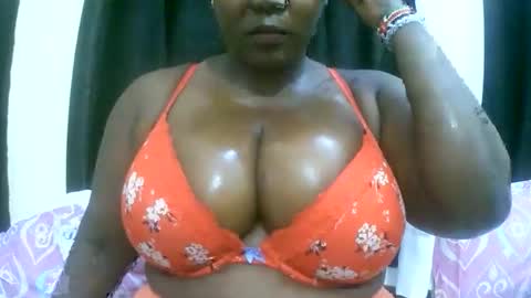 sexxi_ebony online show from May 9, 9:00 am
