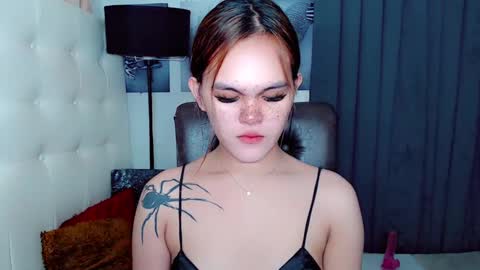 sexxxy_caroline online show from December 6, 8:59 am