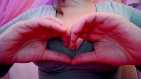 Snapshot of sexxxyprincess chatting on December 6, 2:13 am Princess online show from December 6, 2:13 am