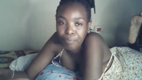 sexxy_curvy23 online show from May 22, 4:43 am