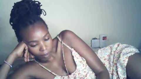 sexxy_curvy23 online show from May 4, 4:05 am