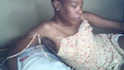 sexxy_curvy23 online show from May 18, 4:00 am