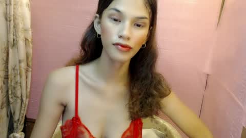 Dahlia online show from May 22, 3:21 pm