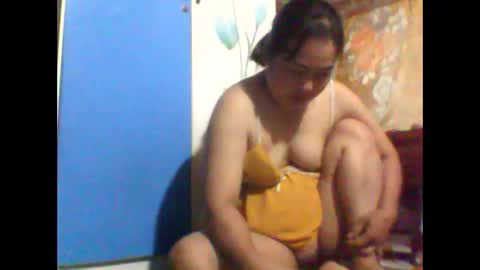 sexxy_love2k online show from October 3, 11:54 pm