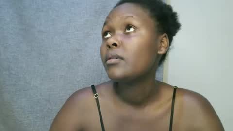 Snapshot of sexxy_lynne chatting on October 13, 8:22 pm sexxy_lynne online show from October 13, 8:22 pm
