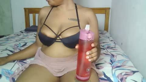 sexxybooty254 online show from November 21, 3:19 am