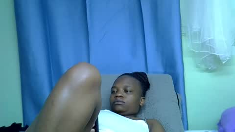 African Queen online show from May 11, 2:45 pm