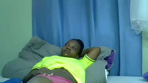 African Queen online show from May 22, 10:13 am