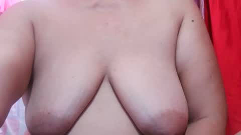 misslovely j online show from May 18, 1:26 am