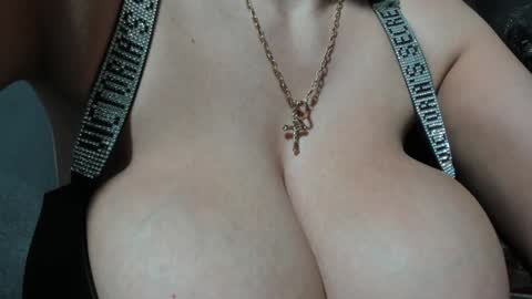 sexxymeriemm online show from December 20, 9:39 pm