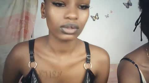 sexxypixie online show from April 7, 10:50 am