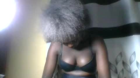 sexxysavanah online show from October 9, 1:10 am