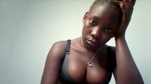 sexxyvajaina online show from February 2, 11:53 pm