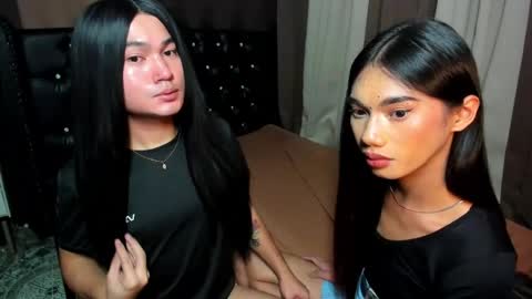 ATASHA AND ASHLEY online show from April 26, 6:49 pm