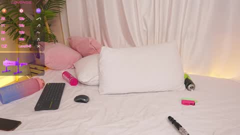 Lina online show from May 24, 12:53 am
