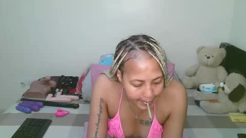 sexy_bluegirl online show from May 7, 7:50 pm