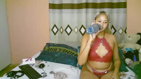 sexy_bluegirl online show from November 8, 2:16 am