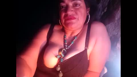 Snapshot of sexy_camy chatting on March 2, 4:29 am Camy Yamy online show from March 2, 4:29 am