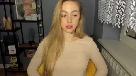 C o r a l i e online show from December 20, 3:31 pm