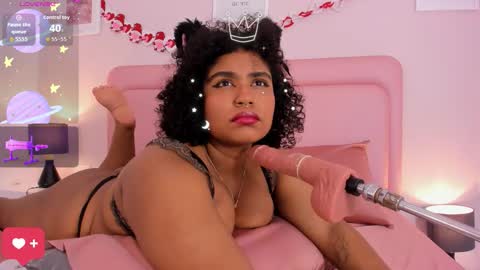 sexy_curlylady online show from February 25, 3:49 am