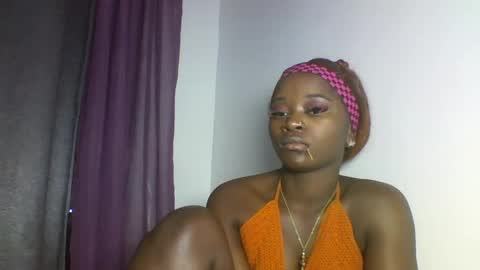 Mira online show from April 9, 10:15 pm