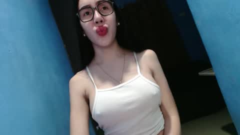 sexy_emily92 online show from January 31, 7:11 pm