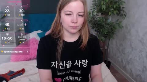 Jennifer online show from December 20, 7:34 am