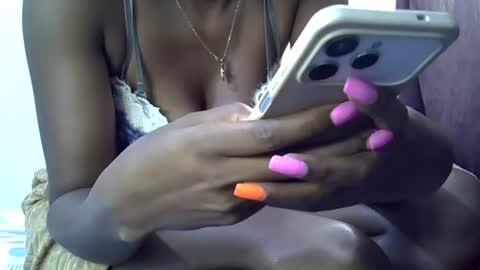 kayla online show from July 6, 12:10 pm