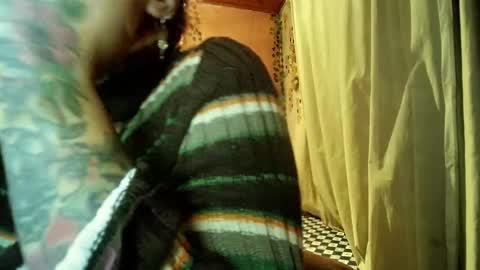 sexy lolas online show from May 20, 5:26 am