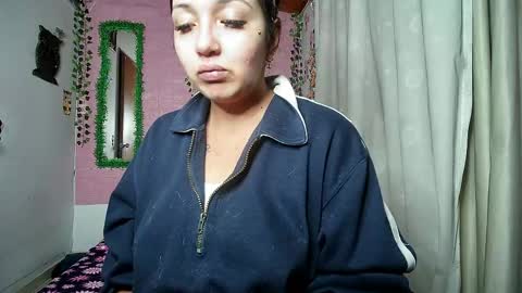 sexy lolas online show from April 5, 3:05 am