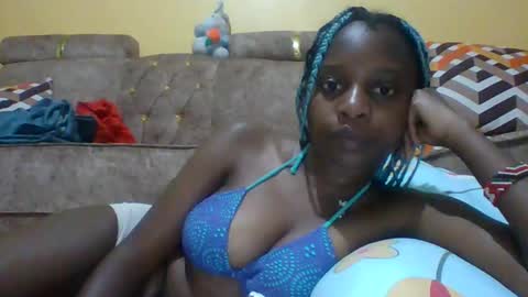 sexy_moanah66 online show from March 5, 7:50 pm