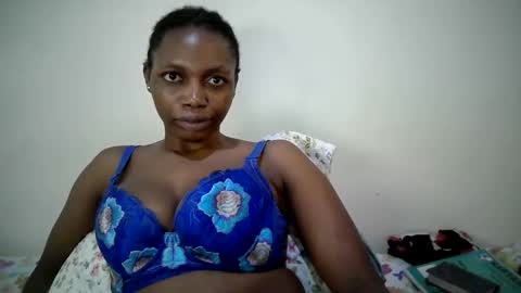 sexy_muna2 online show from May 23, 1:37 am