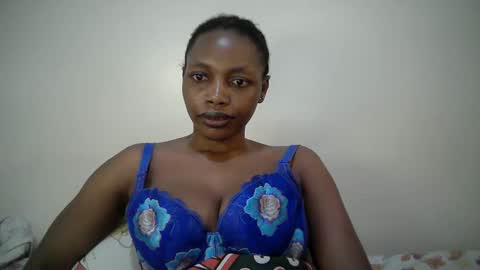 sexy_muna2 online show from May 22, 1:36 am