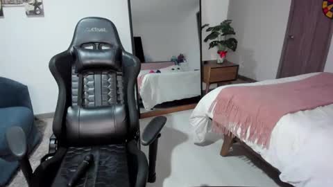 sexy nattaly online show from December 4, 2:20 am