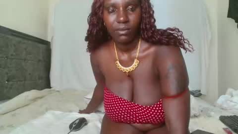 sexy_pearl_ online show from March 26, 9:11 am