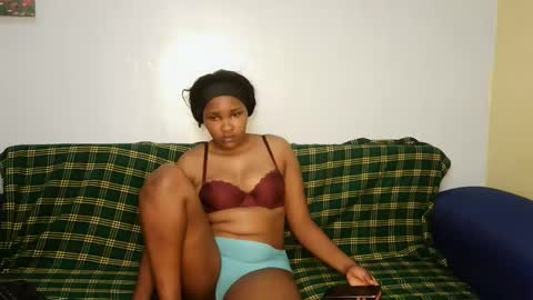 sexy_ros online show from November 17, 1:45 pm