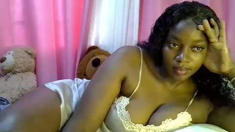 laura online show from May 17, 3:38 am
