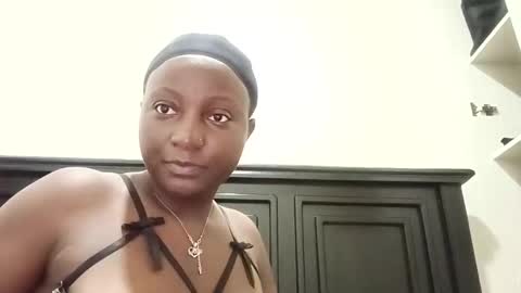 sexyafrobabe online show from April 8, 8:22 pm