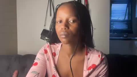 sexyasszeeee online show from April 25, 3:20 pm