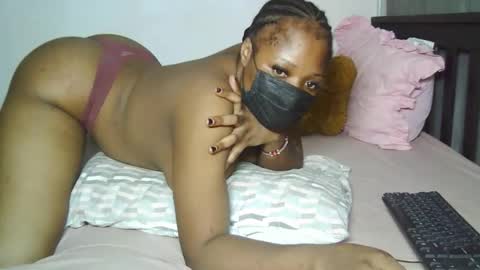 sexyayira online show from April 4, 9:57 pm