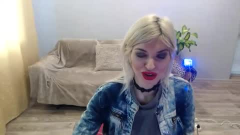 sexybeatriice online show from February 8, 7:34 am